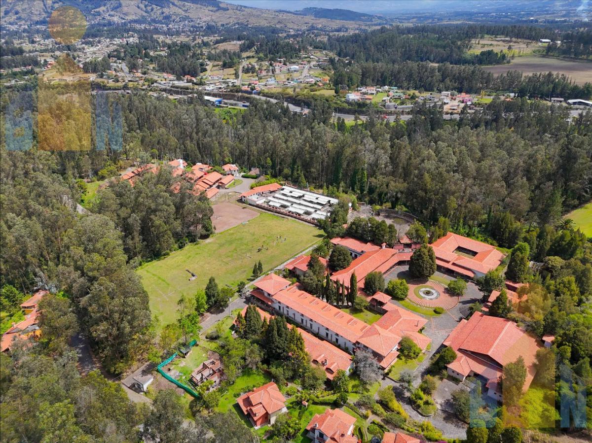 Terreno en Venta (Club Hacienda El Refugio - Valle de Los Chillos) — imagen 2