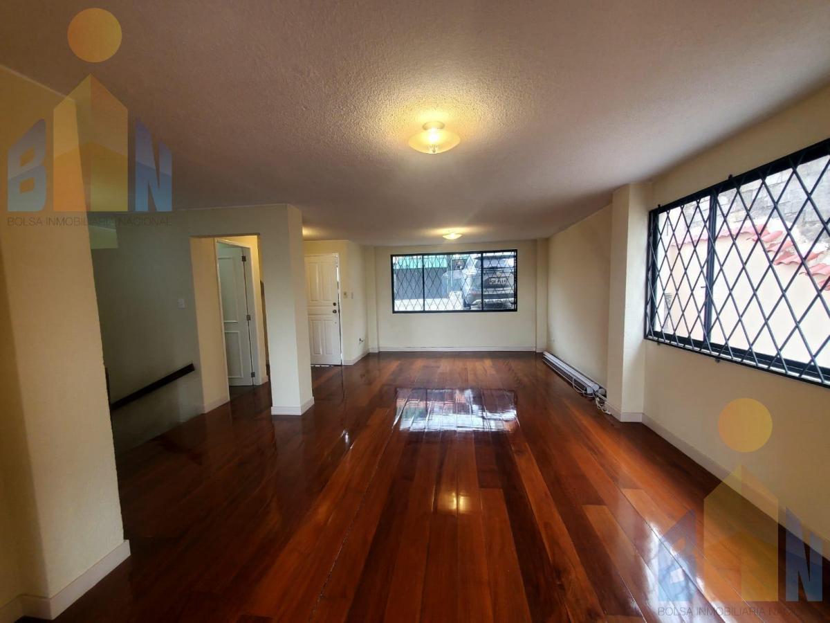 Ct Venta Departamento Duplex (Como Casa) con Linda Vista Sector Monjas — imagen 3