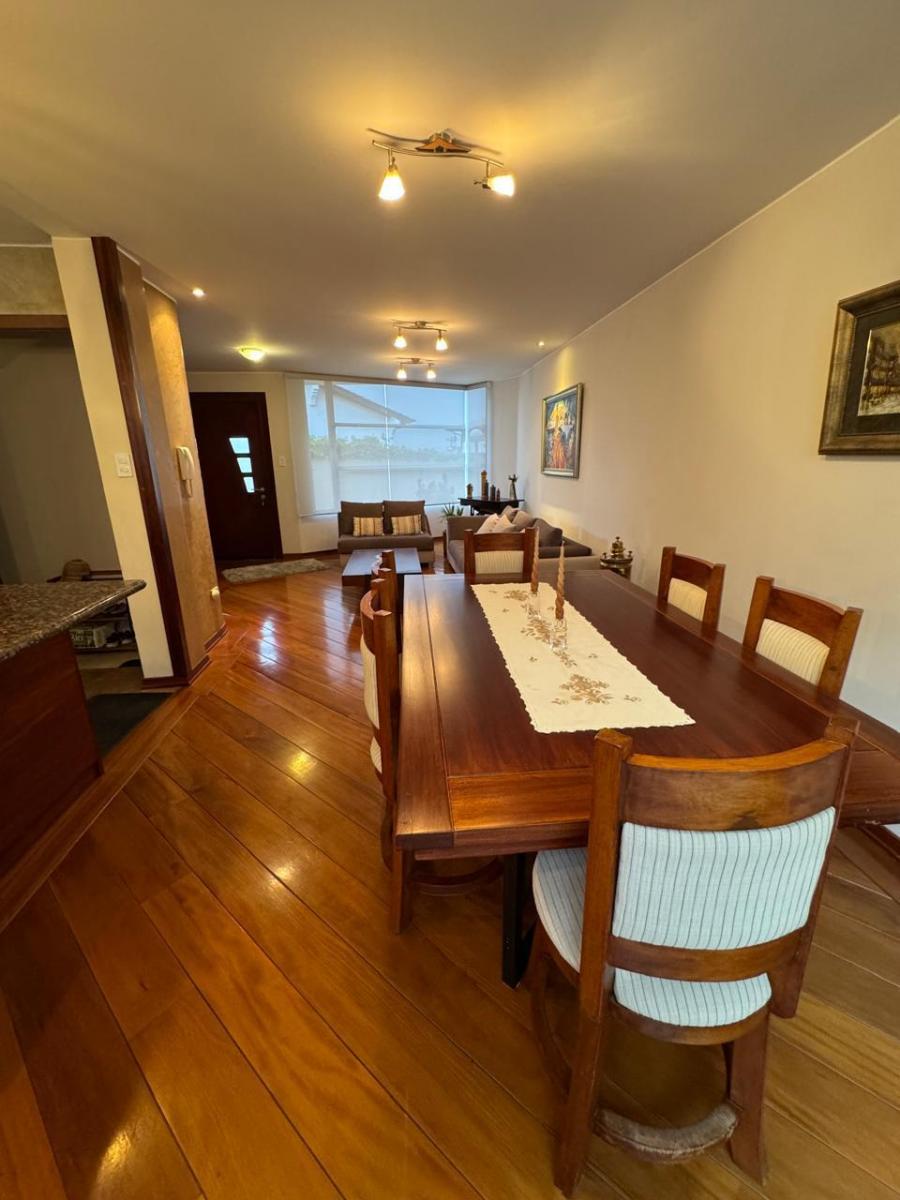 Vendo Linda Casa en Cumbaya, en Urbanización, 3 Dorm., Baño Social, un Solo Dueño, Excelente! — imagen 10