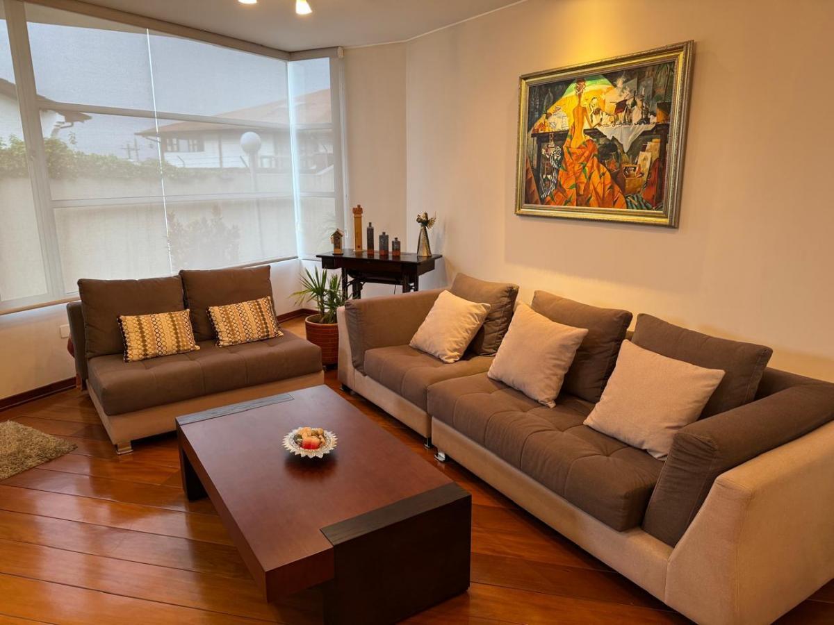 Vendo Linda Casa en Cumbaya, en Urbanización, 3 Dorm., Baño Social, un Solo Dueño, Excelente! — imagen 7