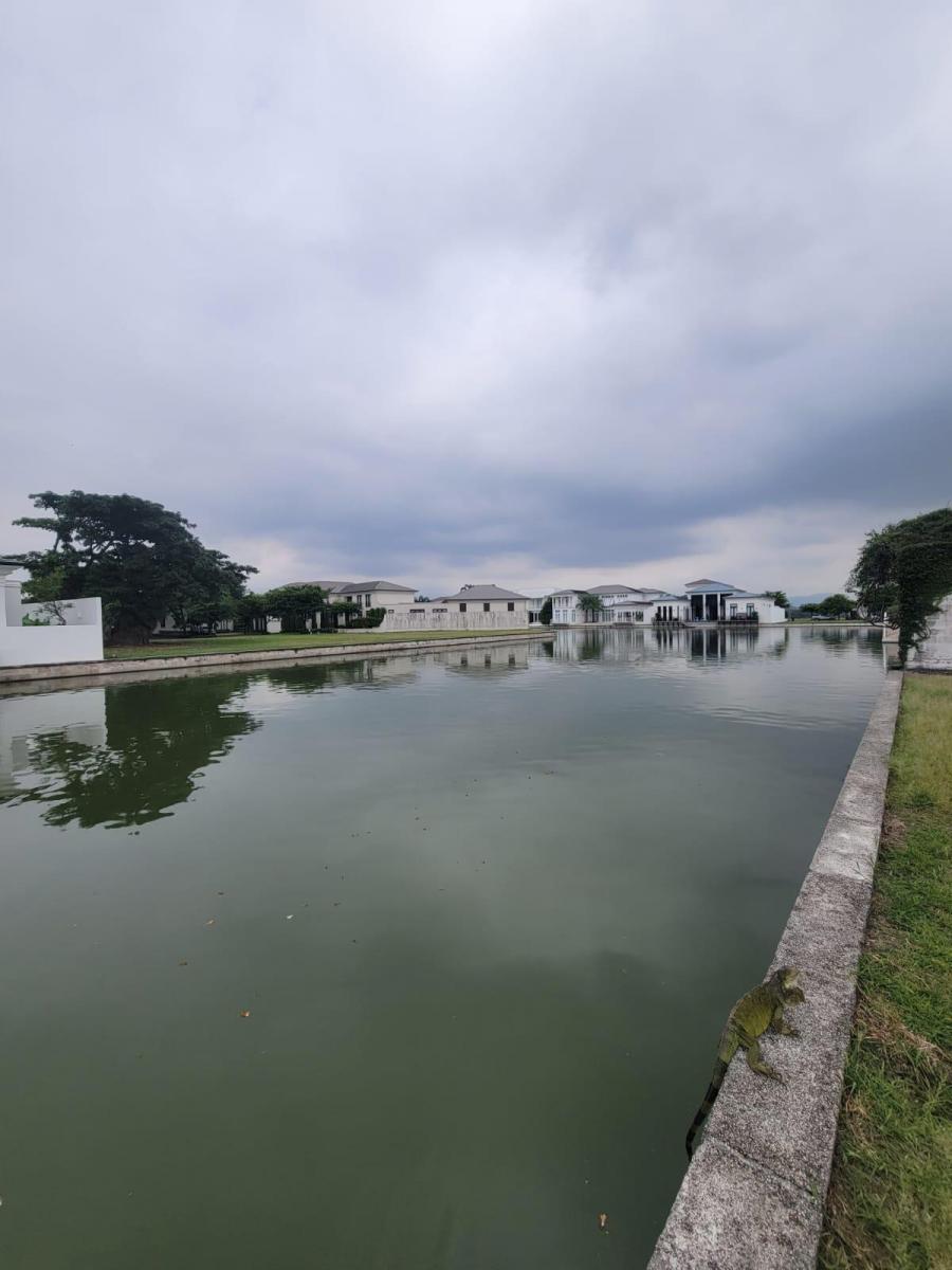 Terreno Frente Al Lago en Venta en Lagos del Batán | 731 m² | Urbanización Exclusiva Samborondón, Guayas — imagen 7