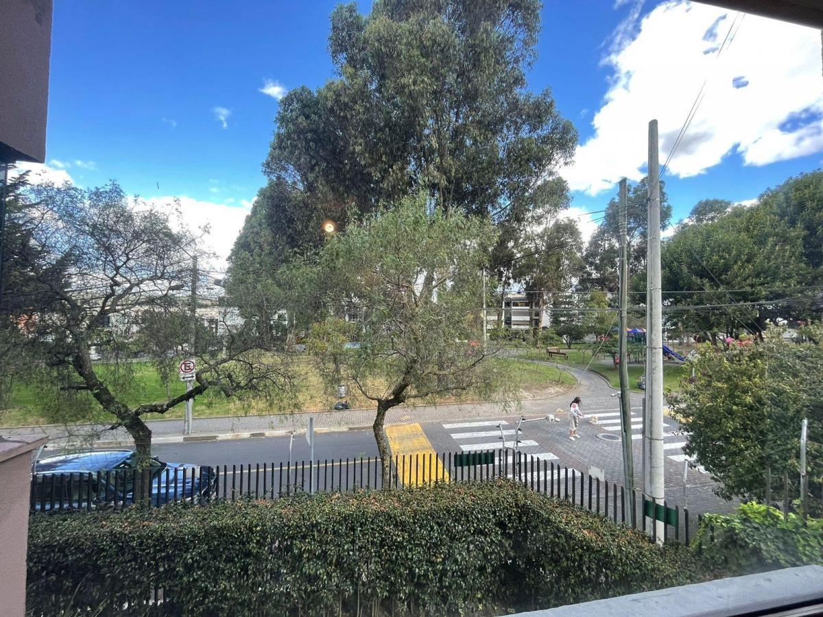 Vendo Departamento en Sector Quito Tenis — imagen 7