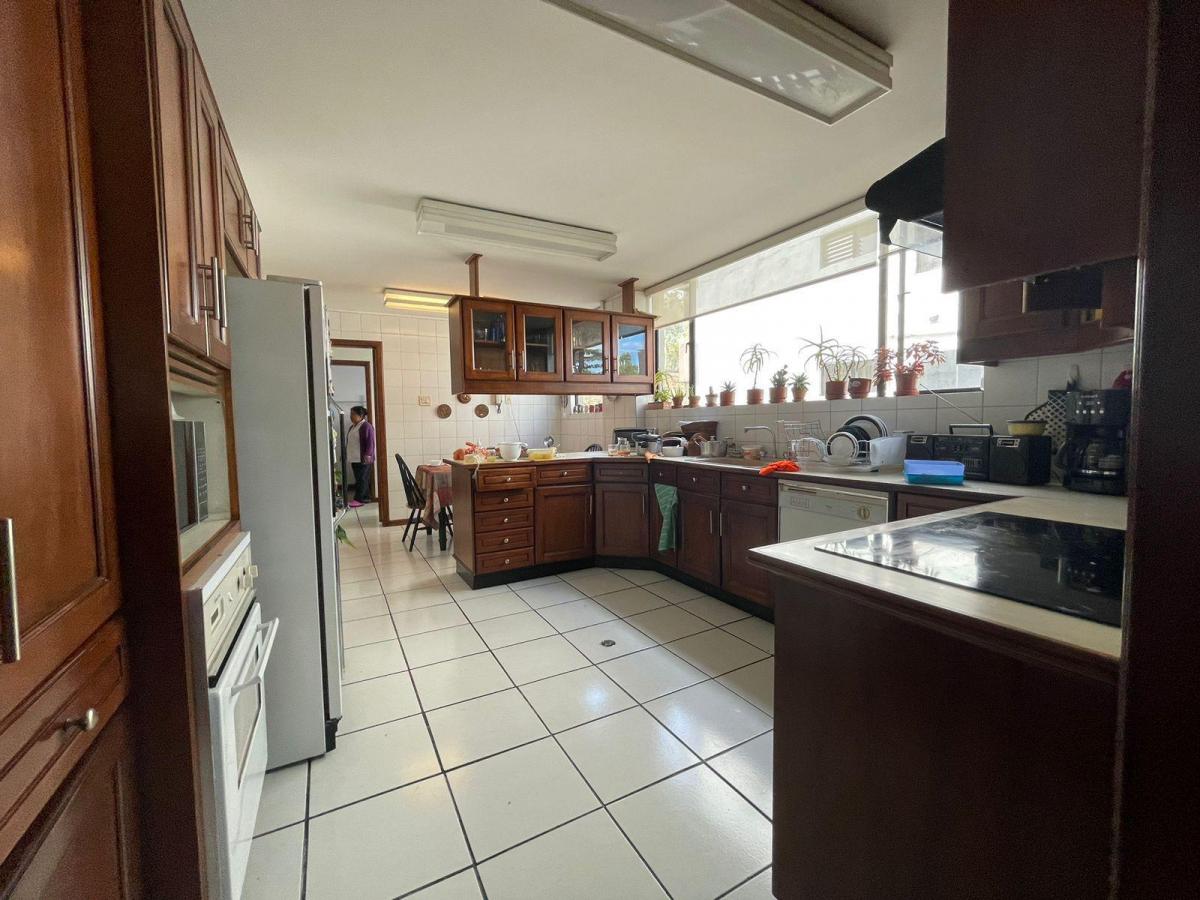 Vendo Departamento en Sector Quito Tenis — imagen 3