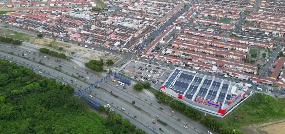 En Venta Terreno Comercial 2269 m² - Av Narcisa de Jesús, Norte Guayaquil, Guayas — imagen 4
