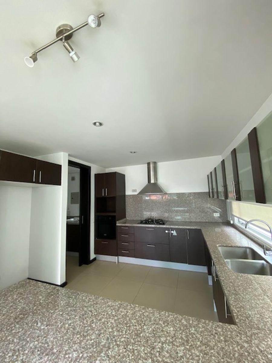 Lindo Departamento con Jardín — imagen 5