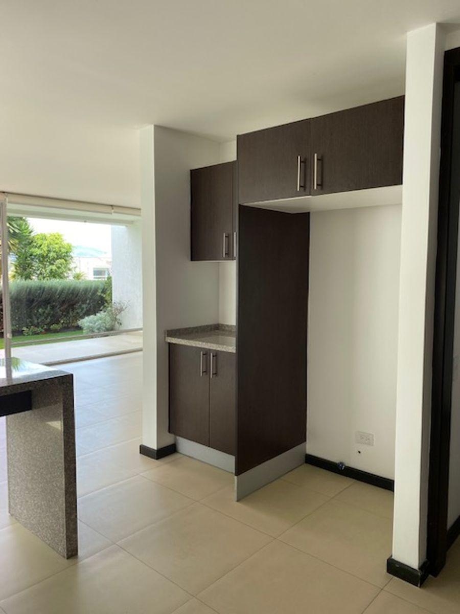 Lindo Departamento con Jardín — imagen 2