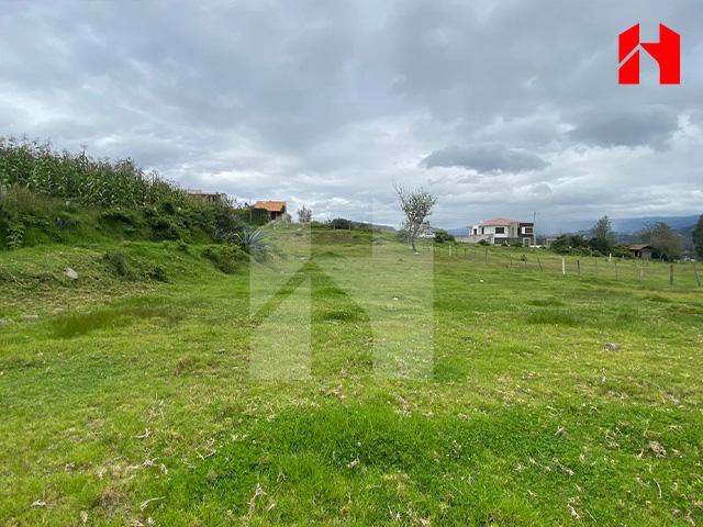 Vendo de Oportunidad Extenso Terreno en Cuenca Sector Challuabamba (St2989), Azuay — imagen 9