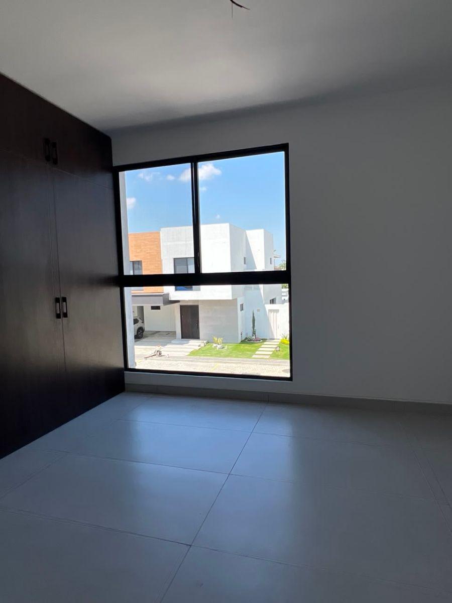 Casa de Estreno en Venta en Urb. Riona - Km 3 Samborondon, Guayas — imagen 2