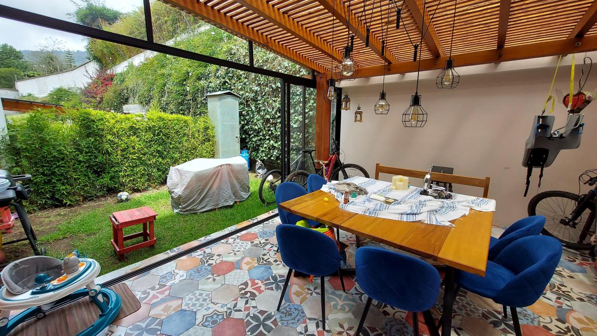 Casa en Venta 3 Dorm. con Patio en Conjunto Privado en Nayón — imagen 7