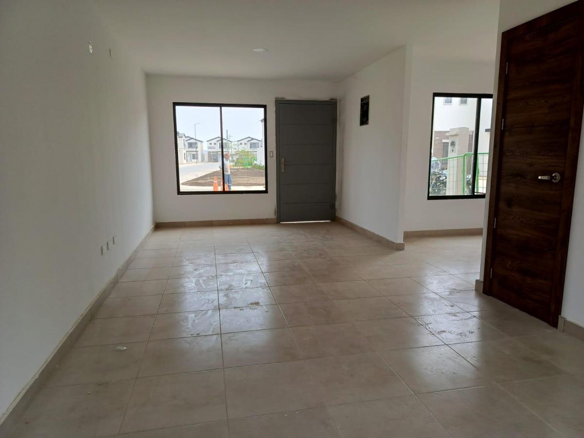 Casa de Venta en La Urbanización Los Prados, por Estrenar, 4 Dorm.. Guayas — imagen 9
