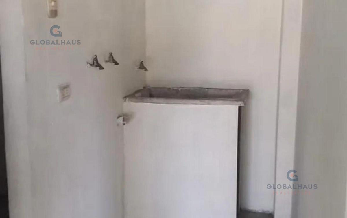 Venta Casa Suburbio Sur de Guayaquil, 5 Habitaciones, G. V. Guayas — imagen 4