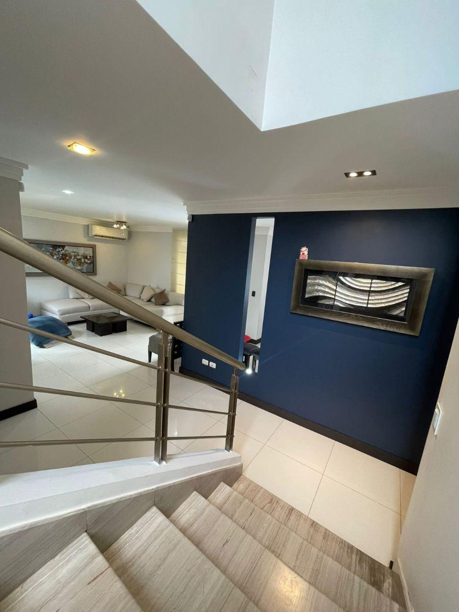 Samborondon Km 8 Urbanización Laguna del Sol Casa en Venta, Guayas — imagen 9