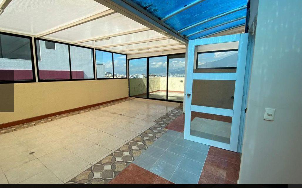 Venta Departamento Duplex con Terraza en Monteserrin — imagen 3