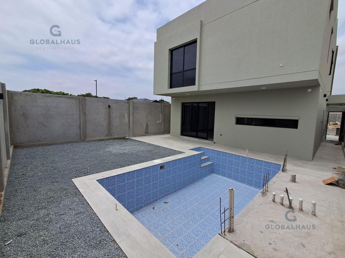Venta de Casa en Proyecto en Isla Celeste, 4 Habitaciones, Piscina. G. P. Guayas — imagen 2