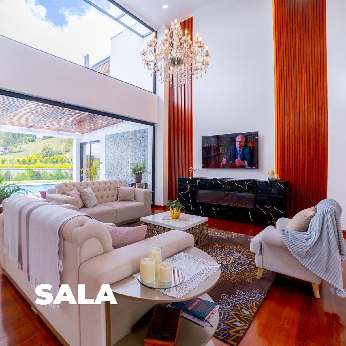 Casa de Lujo en Venta, Tarqui - Cuenca, Azuay — imagen 10