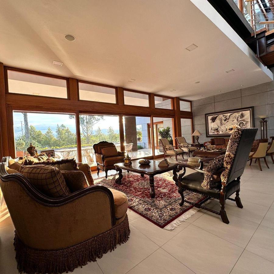 Casa con 4170 m² en Venta con 5 Habitaciones en Tumbaco — imagen 6