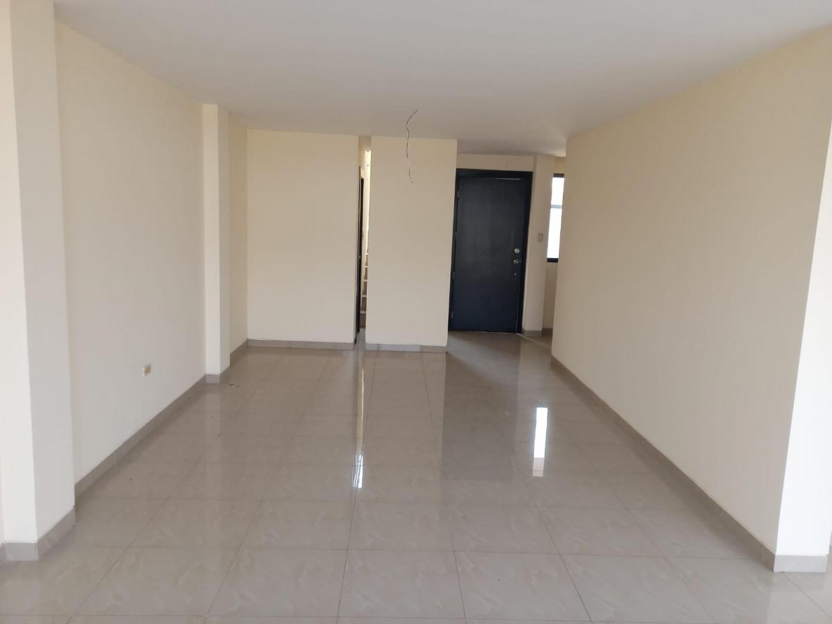 Casa Esquinera de Venta en La Urbanización Mallorca Village, 3 Dorm., Guayas — imagen 8