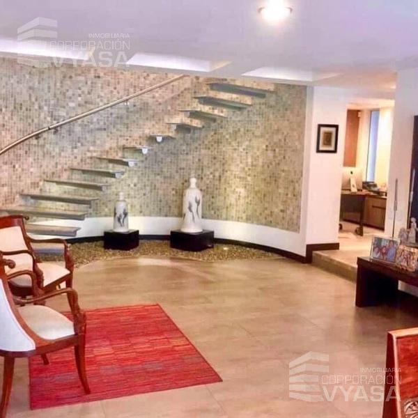 Cumbayá - Lumbisí, Casa de Venta en Urbanización de 336 m² — imagen 6