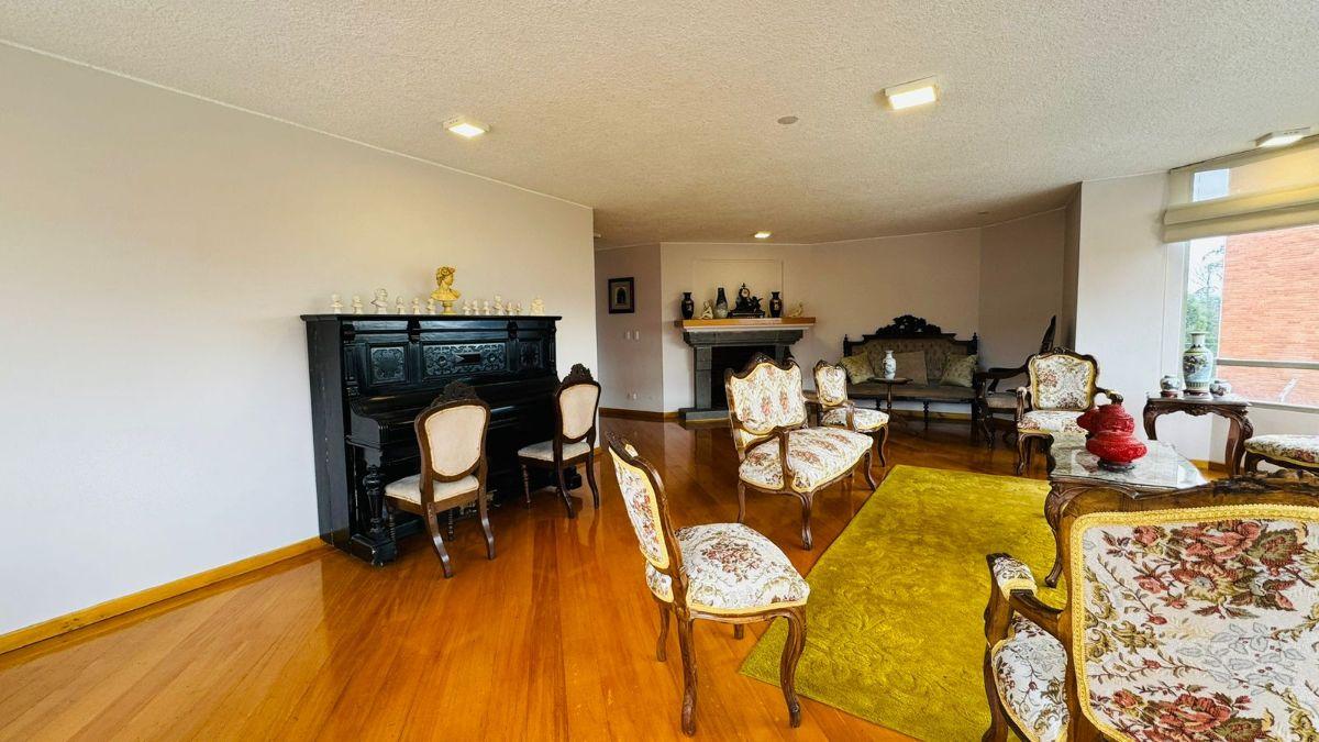 Exclusivo Departamento en Venta Sobre Calle Bosmediano — imagen 9