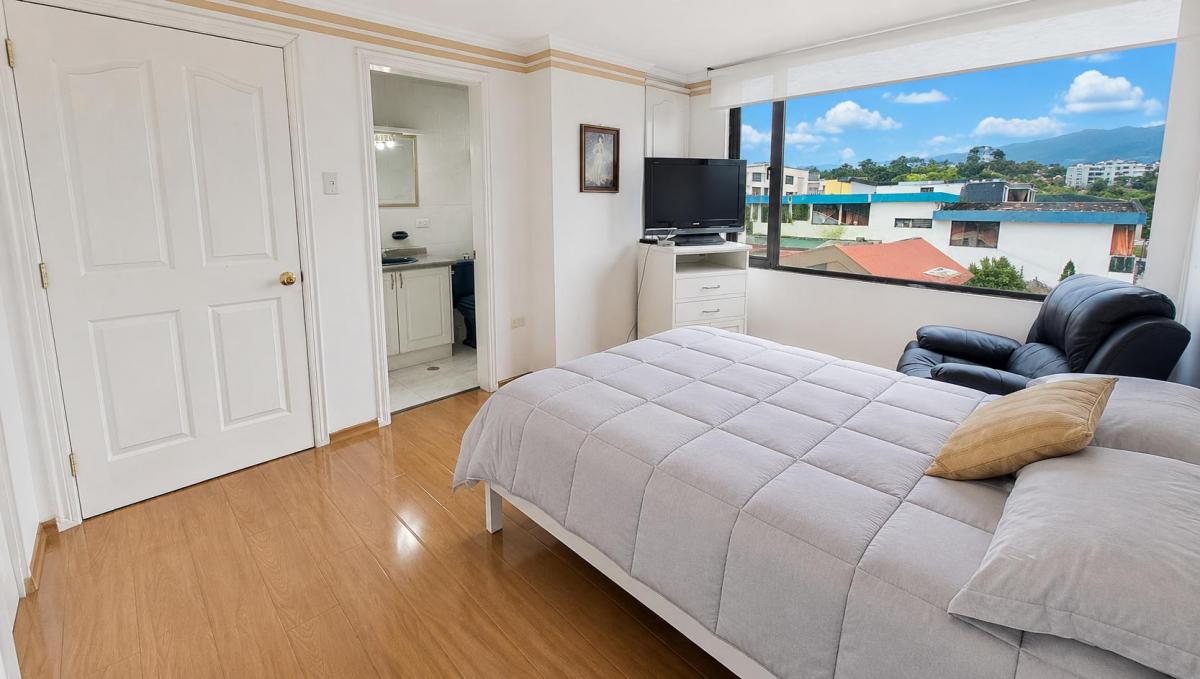 Departamento en Unión Nacional Cerca de El Bosque – 3 Dorm. y 138 m² — imagen 4