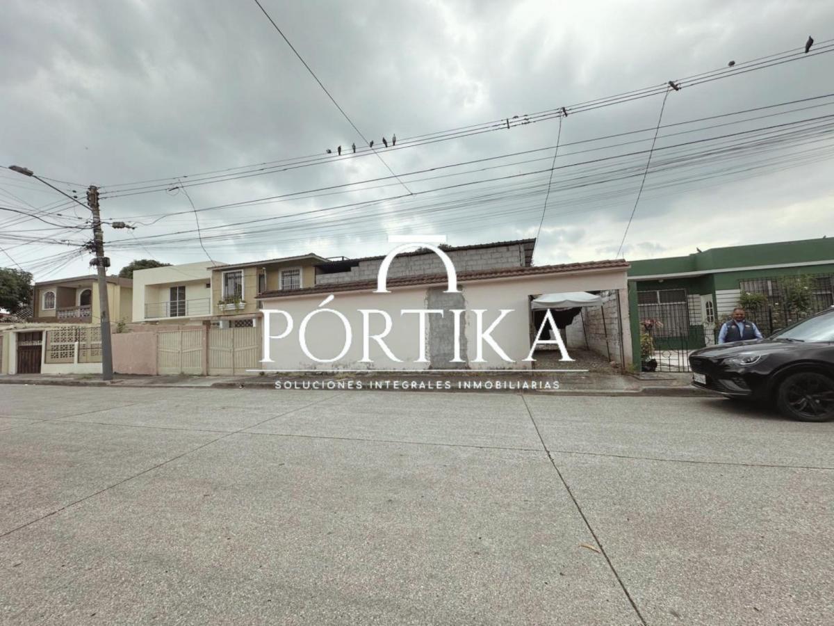 Venta Terreno - Urdesa - Calle Mirtos E Hilanes. Guayas — imagen 2