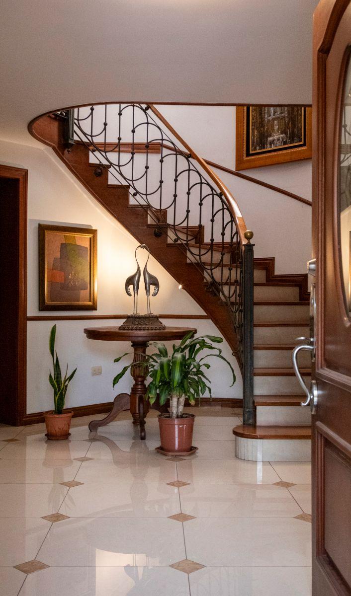 Venta de Casa en Cumbaya a un Solo Andar en Urbanización Privada — imagen 9