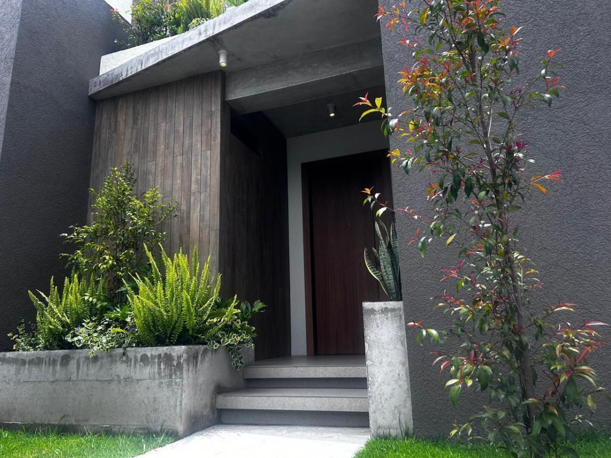 Vendo Casa Urbanizacion Campo Alegre Quito — imagen 9