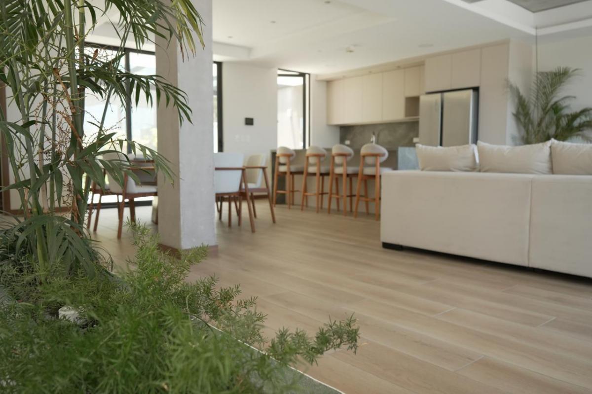 Vendo Casa Urbanizacion Campo Alegre Quito — imagen 6