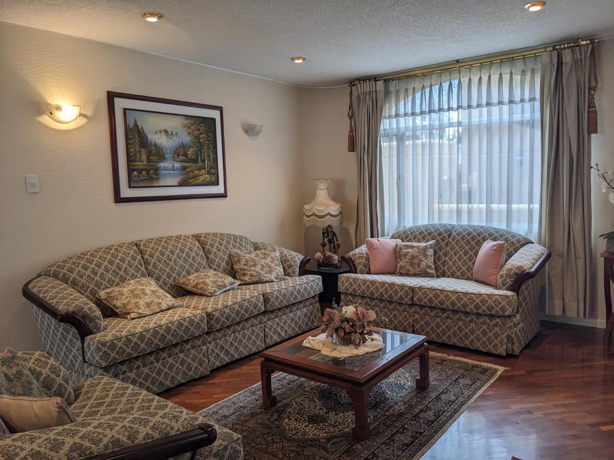 En Venta Linda Casa Cuatro Dorm. (Sector Colegio Einstein) — imagen 10