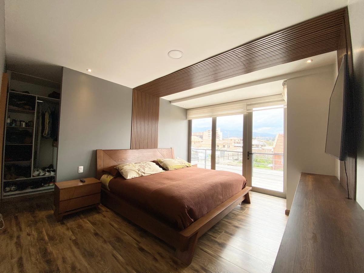 Hermoso Penthouse en Venta, Sector Mall del Rio, Azuay — imagen 6