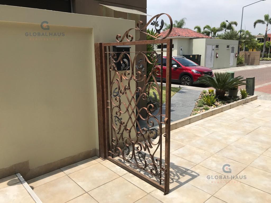 Venta Casa en Samborondón, Torres del Río Km 3 1/2, 3 Habitaciones, Se Acepta Biess m. H. Guayas — imagen 4