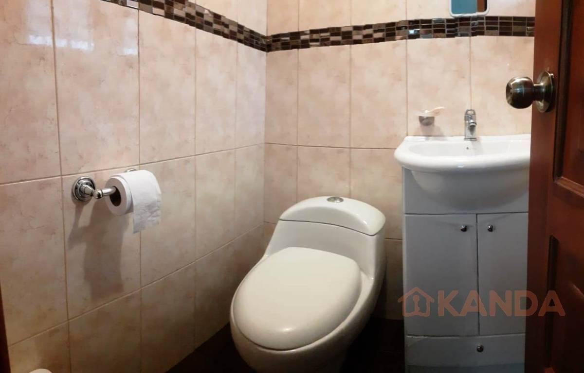 Casa de Venta - 3 Departamentos por Piso - Sector Batan Bajo — imagen 7