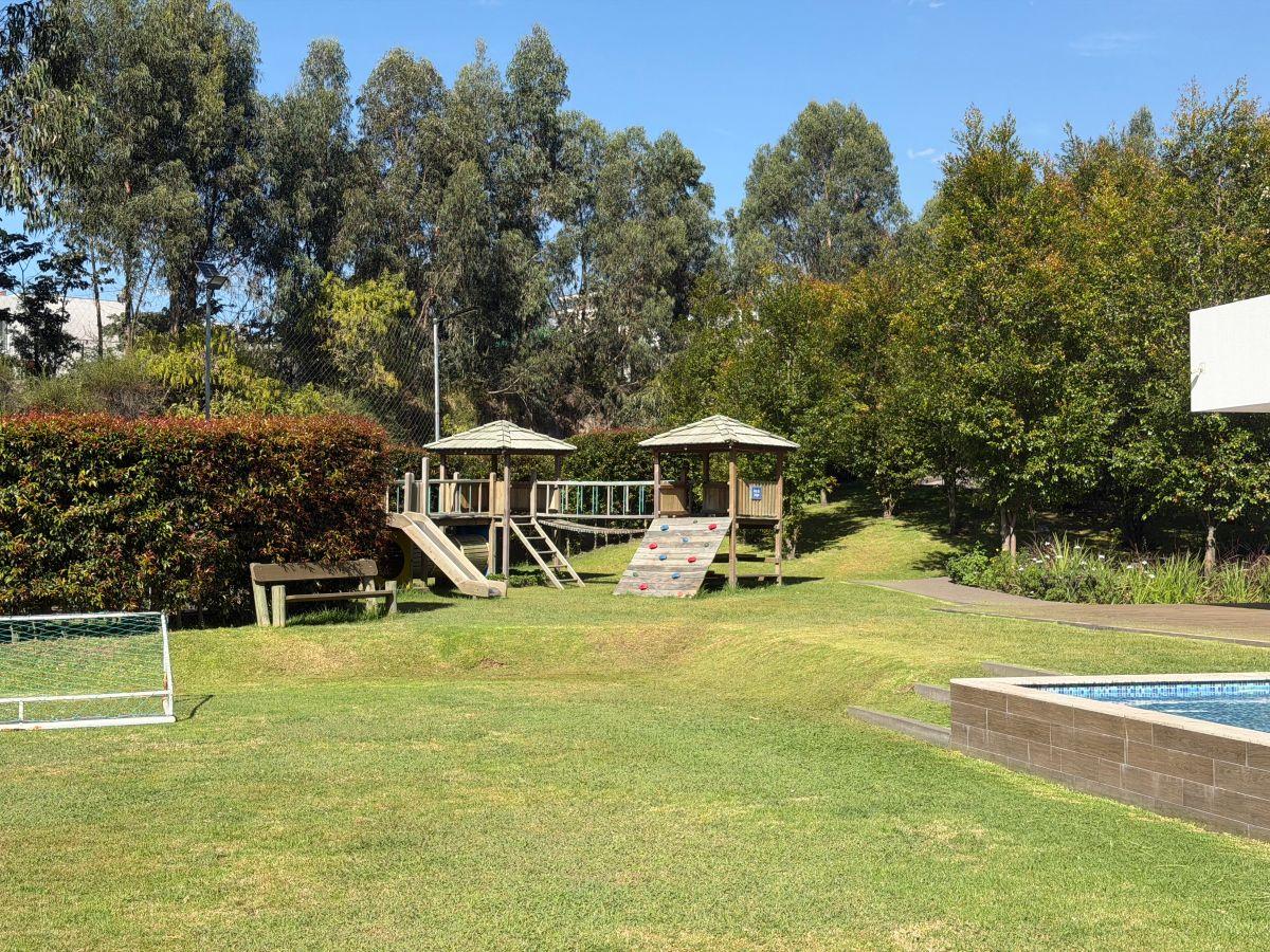 Terreno de 681 m² en Venta en Cumbayá con Urbanización Privada — imagen 7