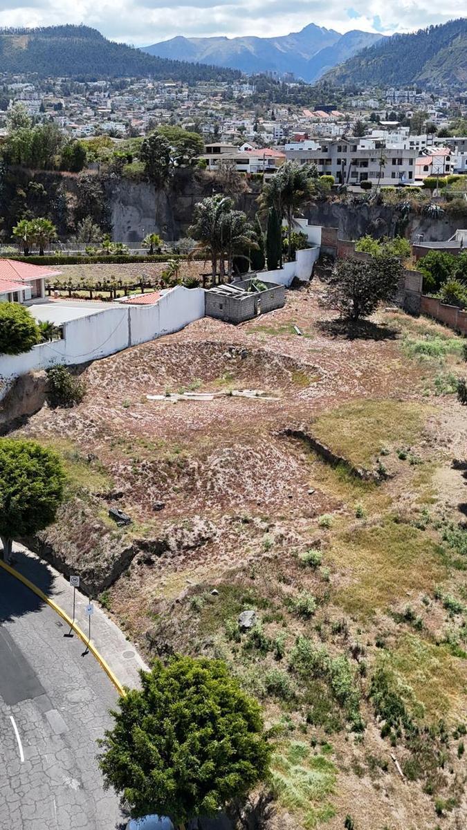Terreno en Cumbayá de 1979 m² en Venta, Urbanización Cumbres del Valle — imagen 9