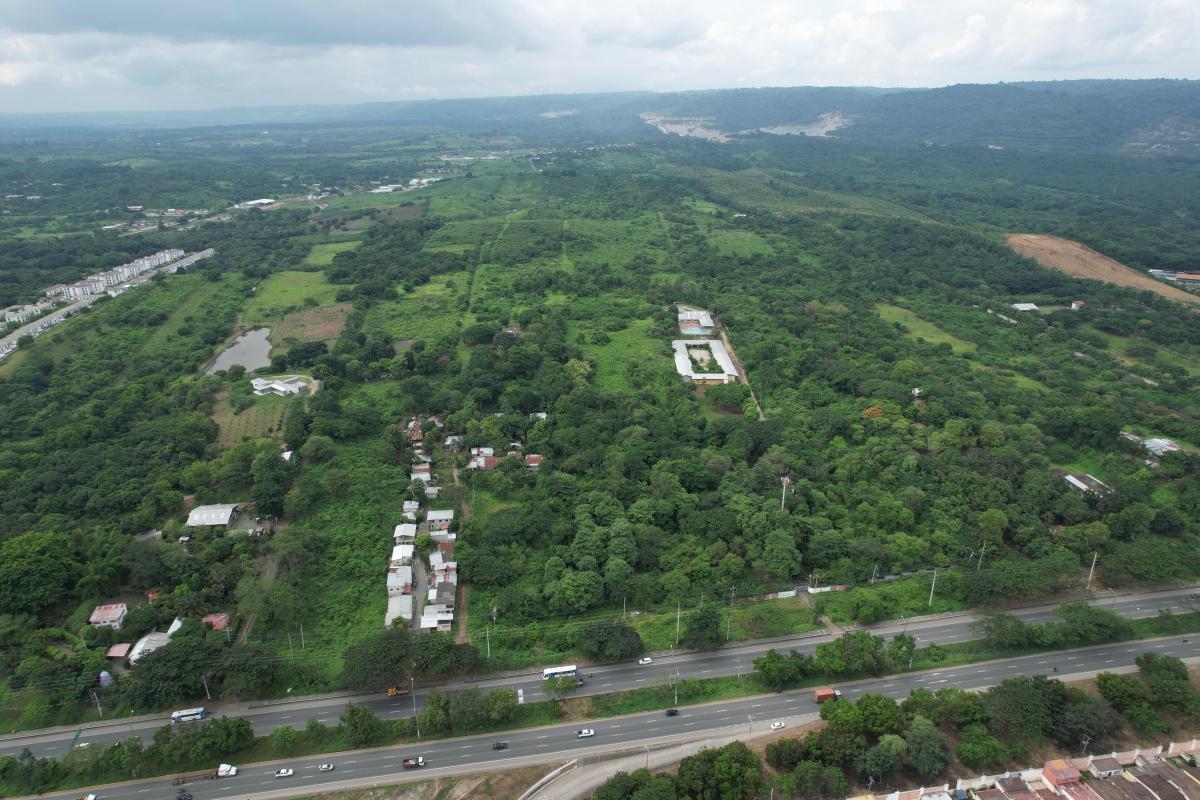 Macrolote en Venta Km 21.5 Via a La Costa Residencial Comercial - A. Marín, Guayas — imagen 7