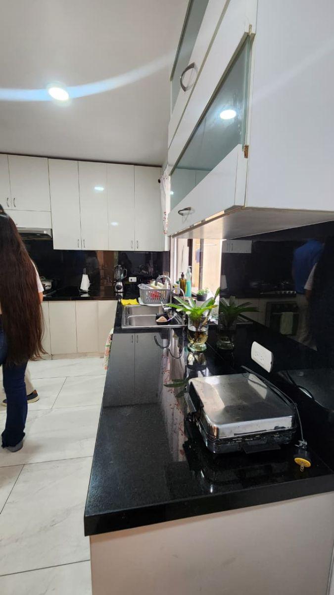 Samborondon Km 4 Urbanizacion Palmar del Rio Casa en Venta, Guayas — imagen 3