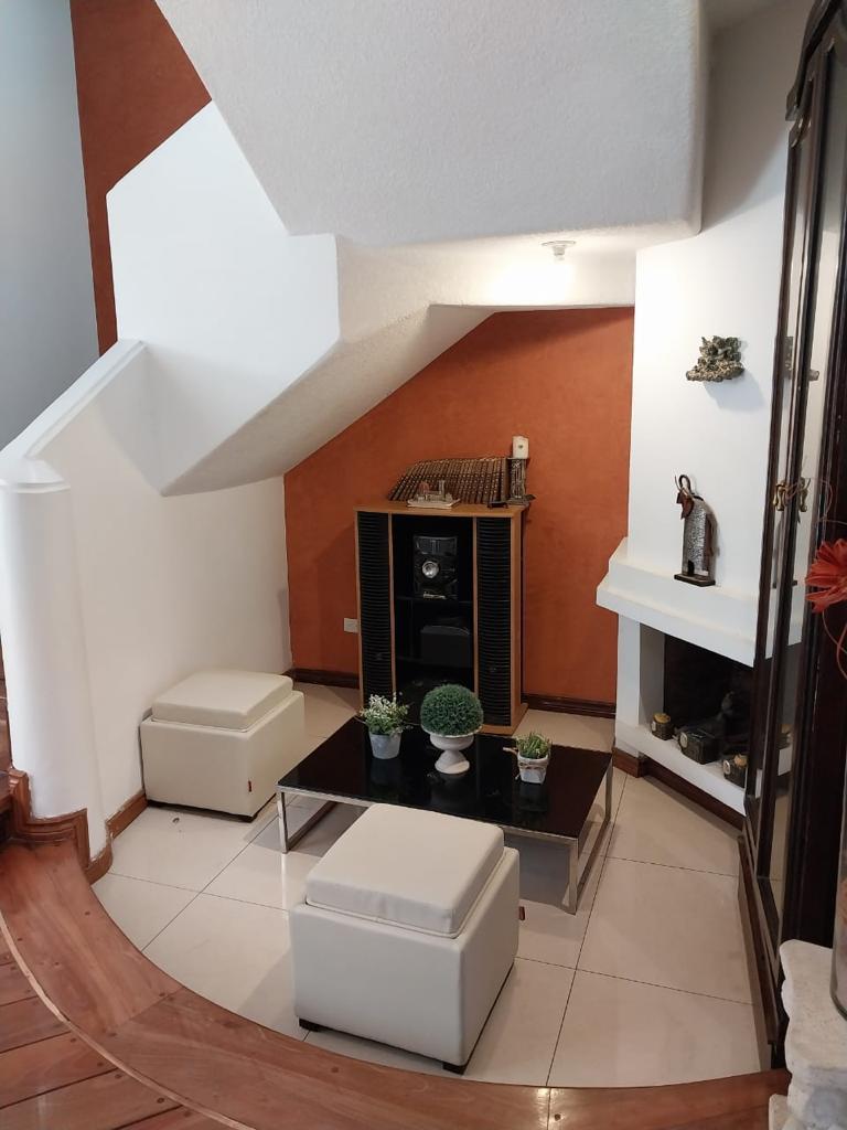 En Renta/venta Espectacular Casa, Monteserrin, Urb. Cerca Academias Cotopaxi/usa — imagen 7