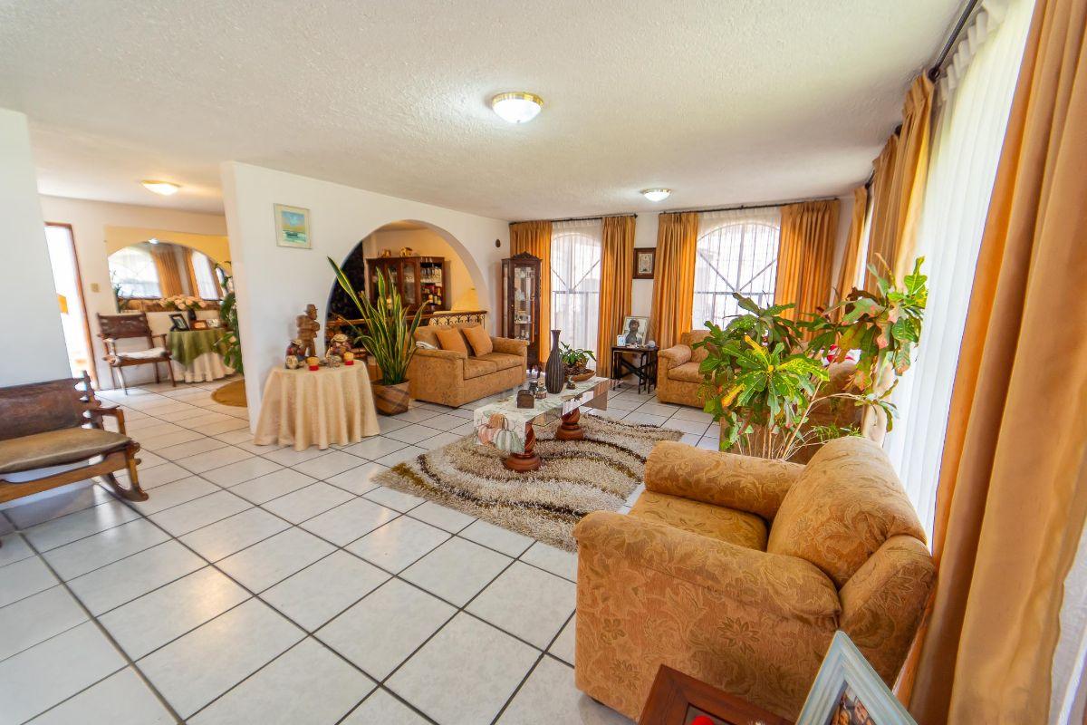 Casa Independiente con Terreno de 967 m² en Venta Sector La Merced Valle de Los Chillos — imagen 7