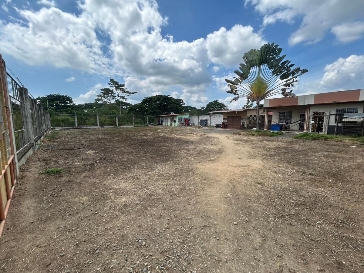 Santa Rosa, El Oro, Venta Terreno de 1.200 m² con Construcción, El Oro — imagen 5