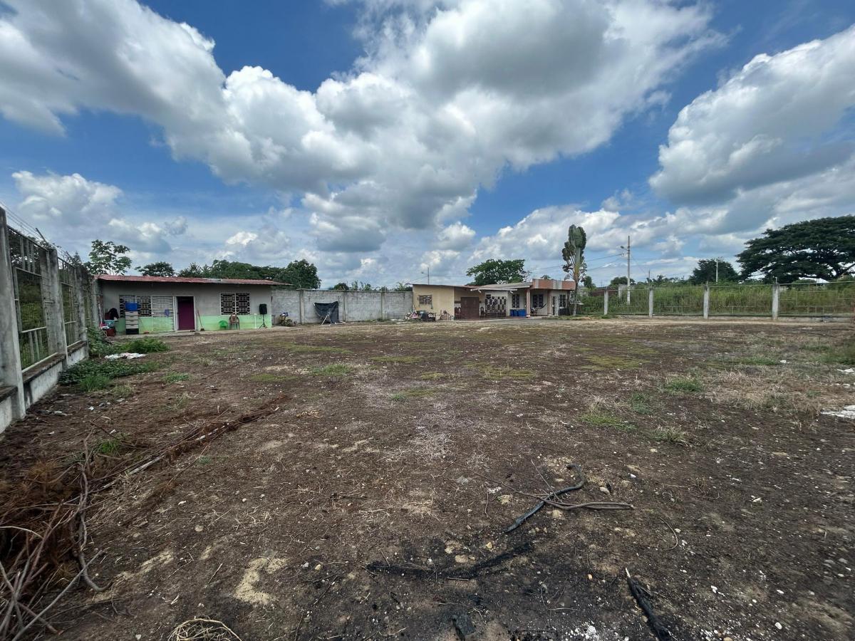 Santa Rosa, El Oro, Venta Terreno de 1.200 m² con Construcción, El Oro — imagen 3