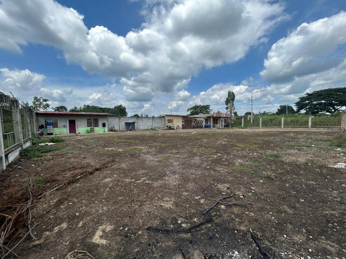 Santa Rosa, El Oro, Venta Terreno de 1.200 m² con Construcción, El Oro — imagen 2