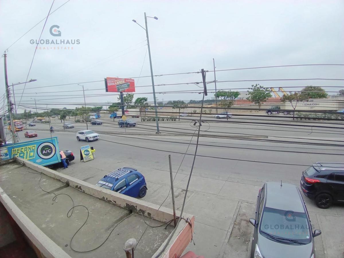 Venta Casa Rentera Multifamiliar en Av Narcisa de Jesús, 3 Departamentos, m. Z. Guayas — imagen 5