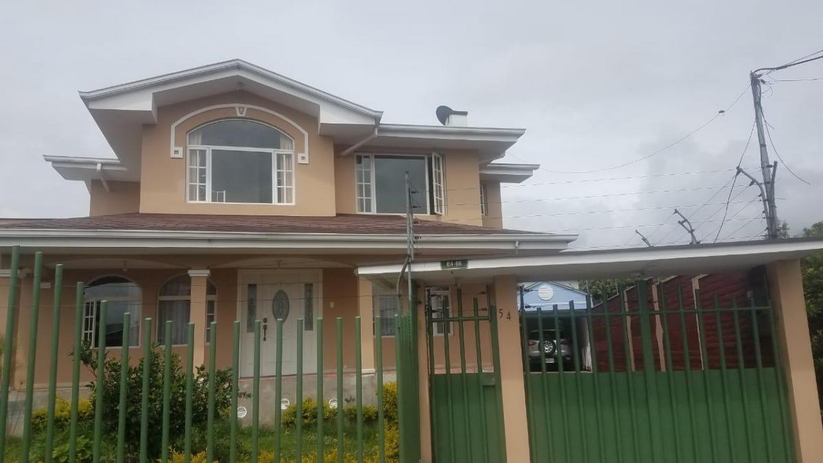 Casa Independiente de Venta 4 Hab + Casa Adjunta 3 Hab Sector La Primavera — imagen 10