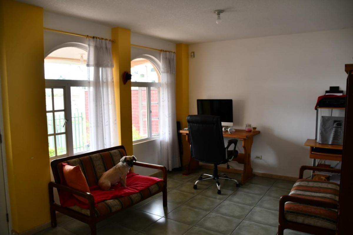 Casa Independiente de Venta 4 Hab + Casa Adjunta 3 Hab Sector La Primavera — imagen 2