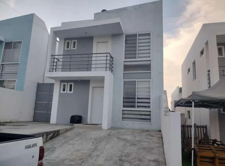 Casa de Venta en Manta Zona Norte, Manabí — imagen 1