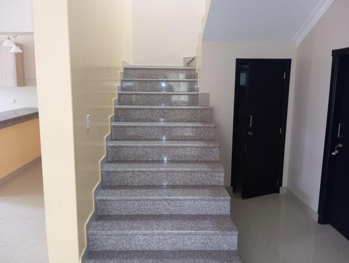 Casa de Venta en Manta, Manabí — imagen 2
