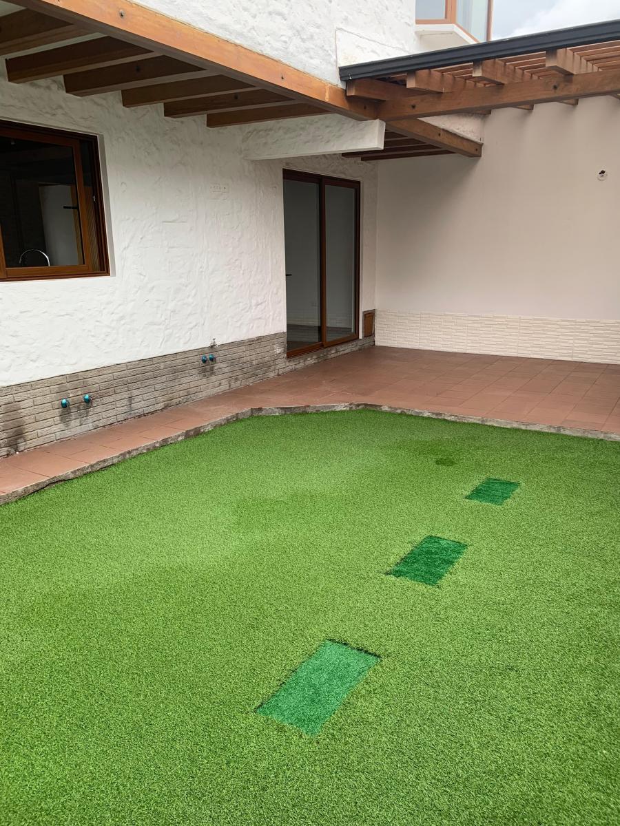 Vendo Hermosa Casa de Dos Plantas Sector Tumbaco — imagen 6