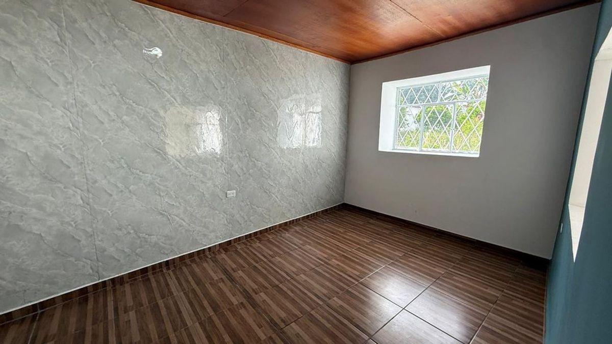 Casa con Amplio Terreno en Venta - Caranqui, Imbabura — imagen 2