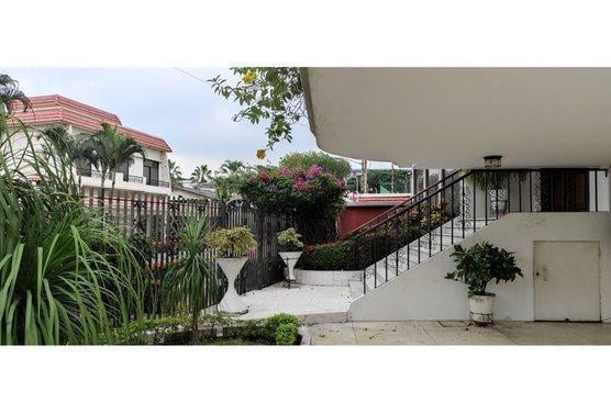 Casa en Venta con 6 Habitaciones y 973 m² en Barrio Centenario, Guayas — imagen 7