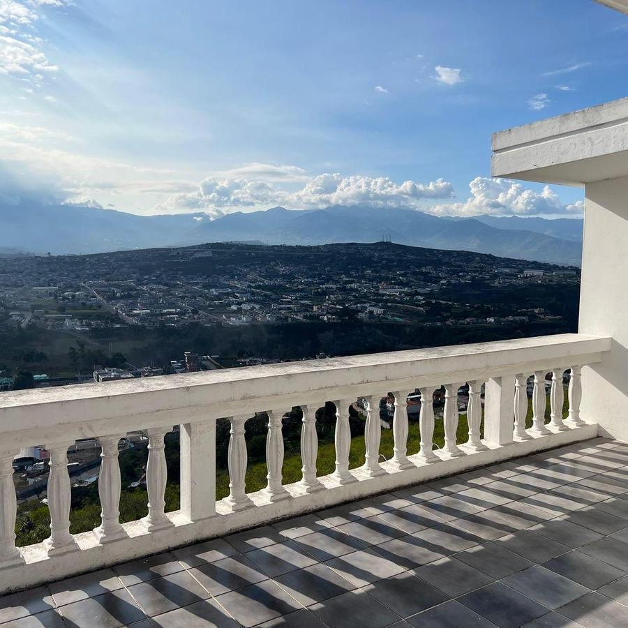 Hermosa Casa en Venta, Quinta Olivo Alto, Imbabura — imagen 10